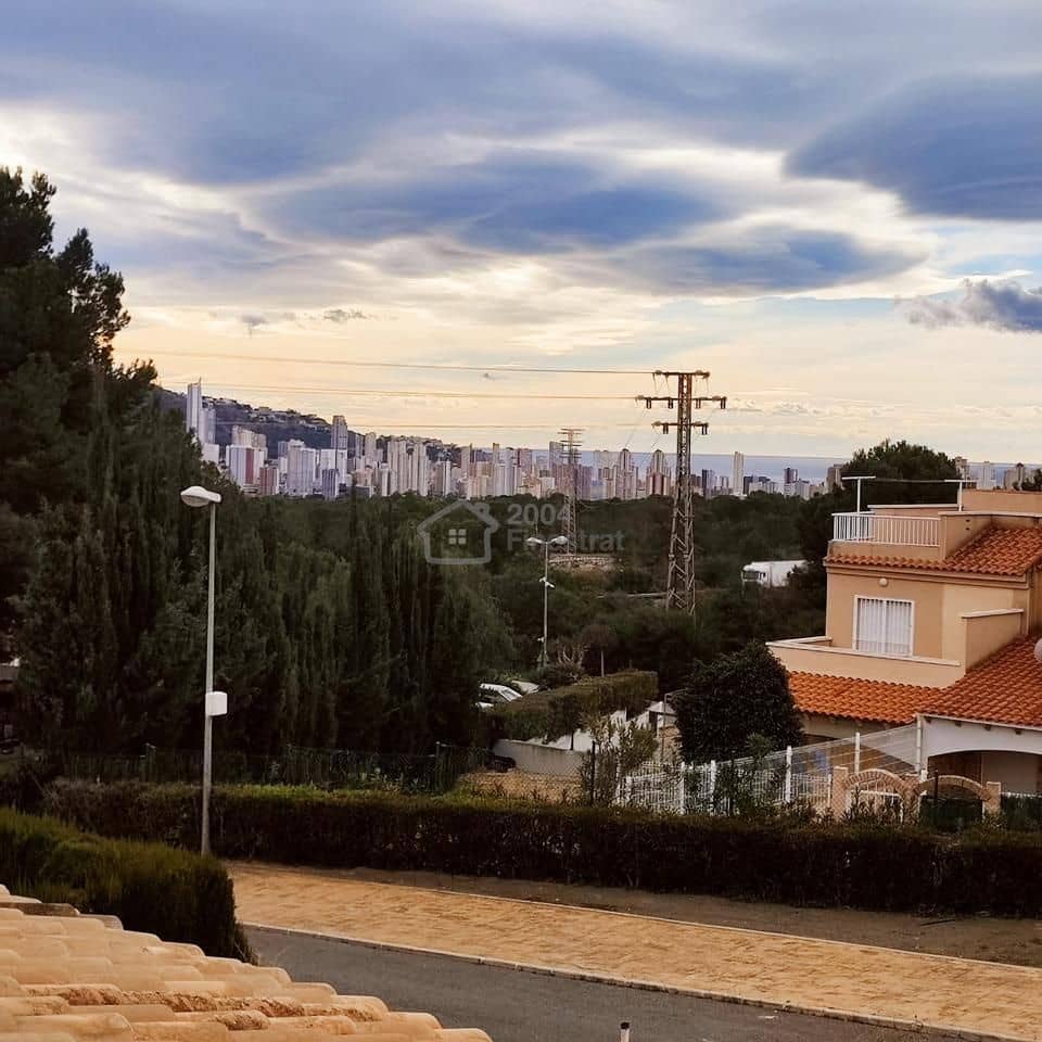 3 soverom Villa til salgs i La Nucia med svømmebasseng - € 299 000 (Ref: 9558027)