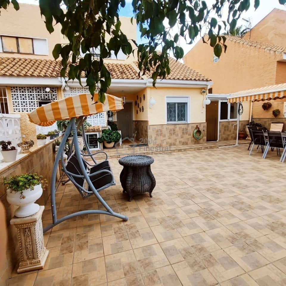 3 soverom Villa til salgs i La Nucia med svømmebasseng - € 299 000 (Ref: 9558027)