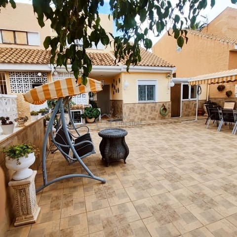 3 makuuhuone Huvila myytävänä paikassa Barranco Hondo, La Nucia mukana uima-altaan - 299 000 € (Ref: 9558027)