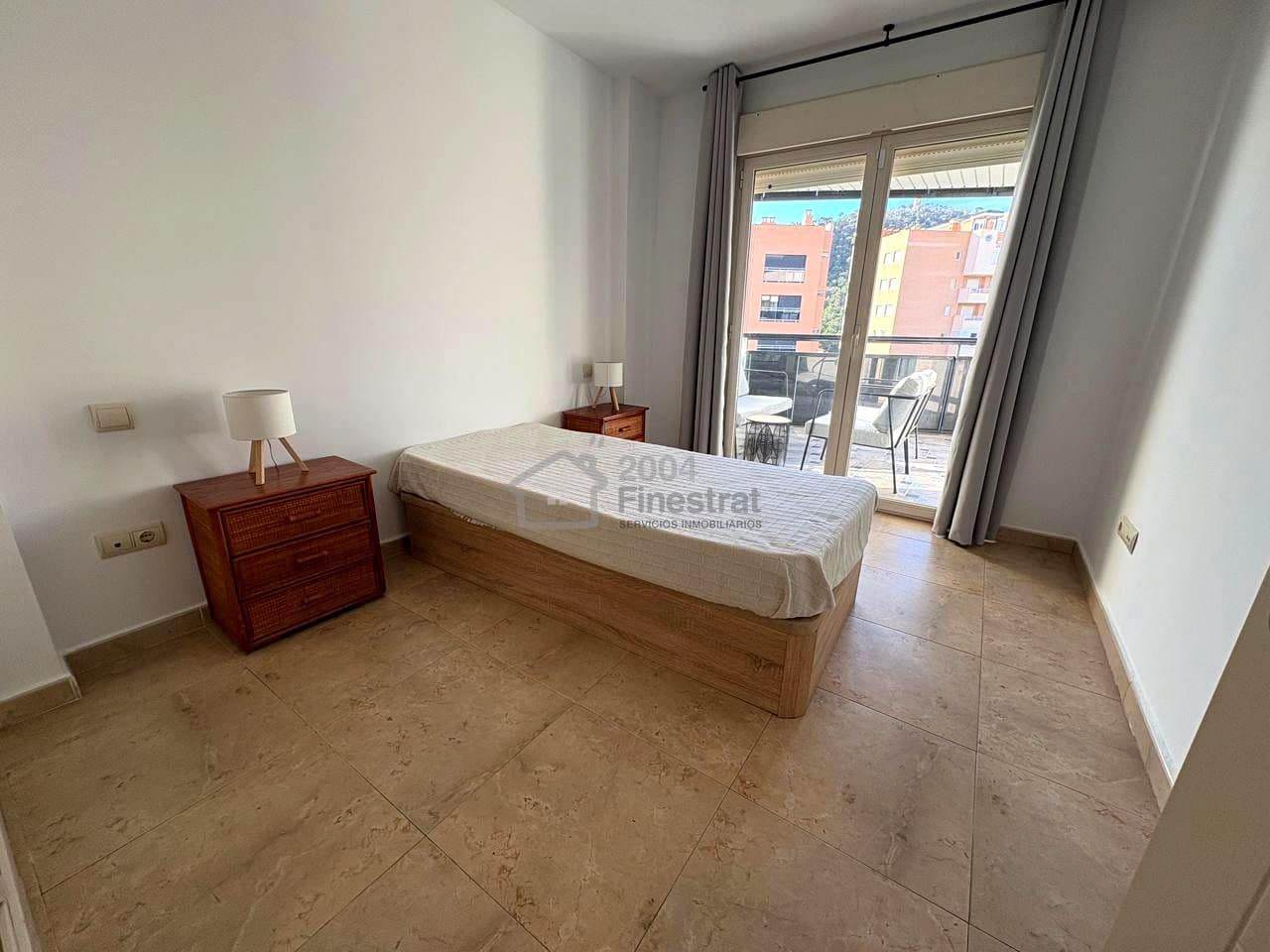 1 bedroom Flat for rent in Benidorm with garage - € 990 (Ref: 9584642)