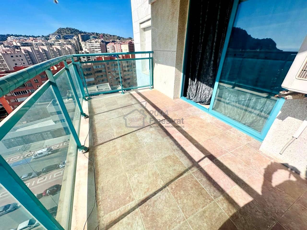 2 sovrum Lägenhet till salu i Benidorm med garage - 289 000 € (Ref: 9626904)