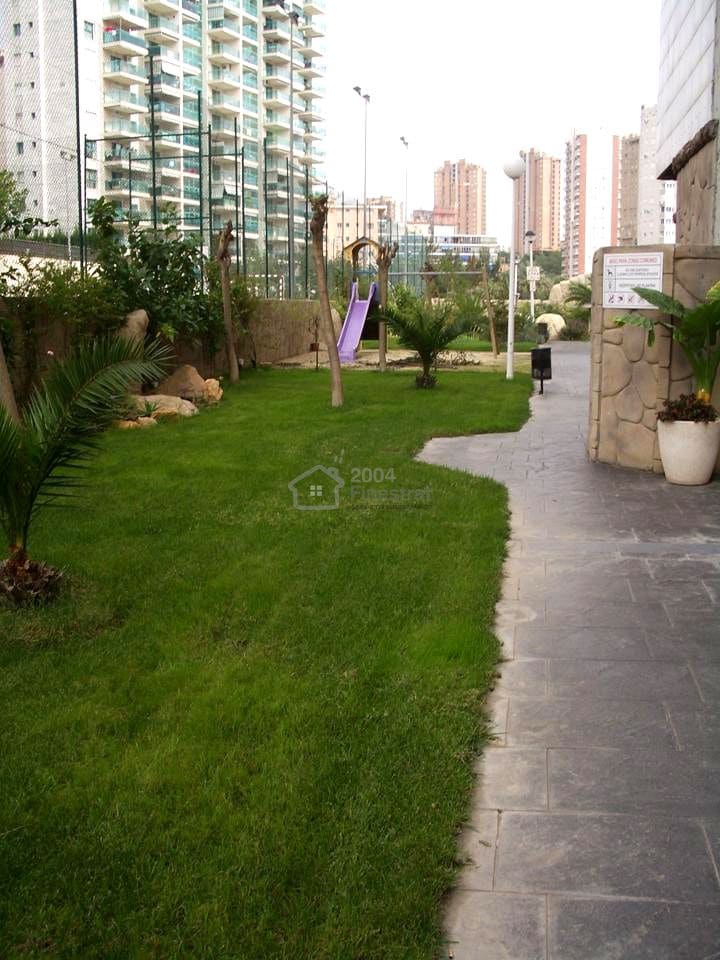 2 bedroom Flat for sale in Benidorm with garage - € 275,000 (Ref: 9626904)