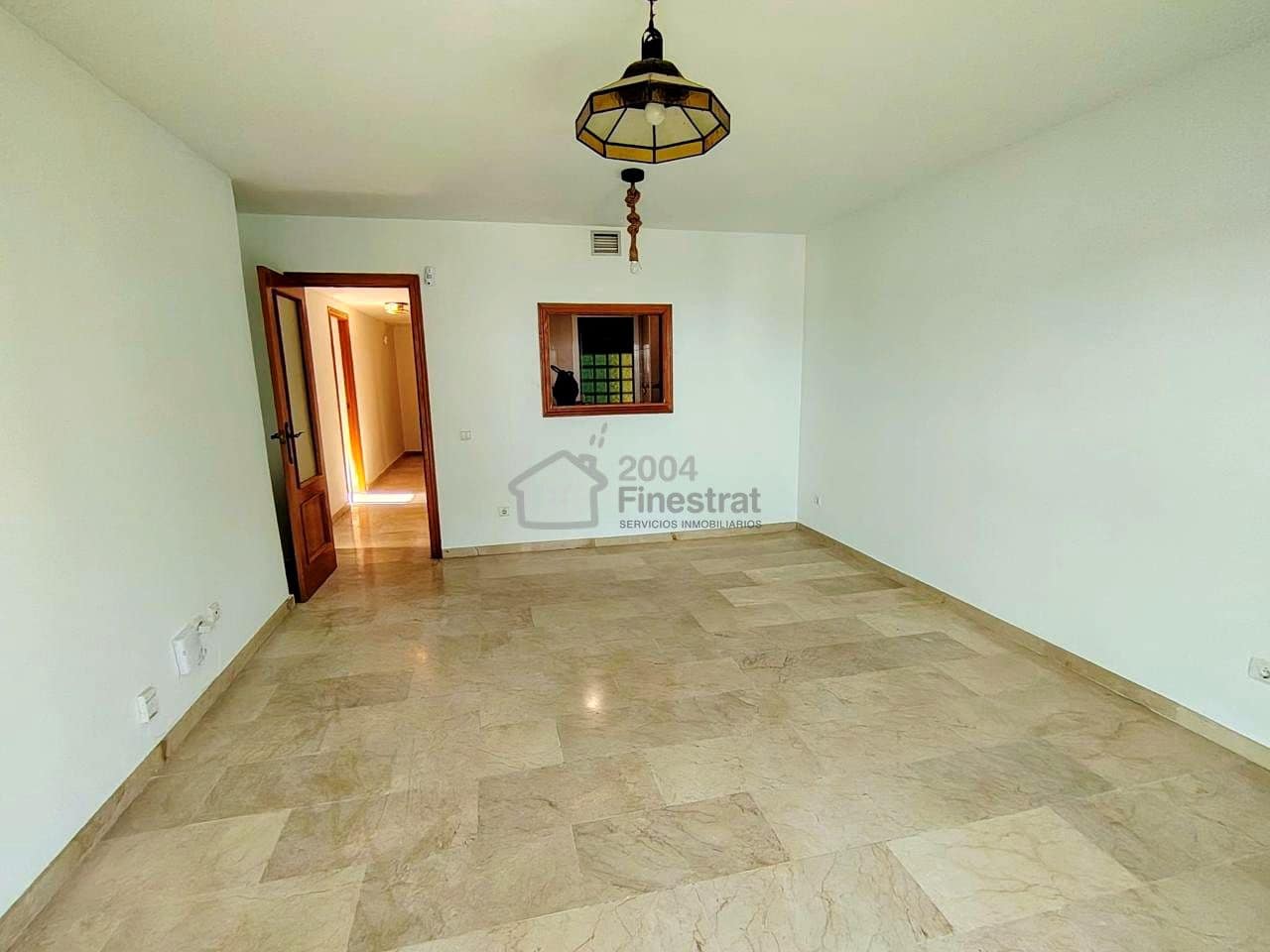 2 bedroom Flat for sale in Benidorm with garage - € 275,000 (Ref: 9626904)