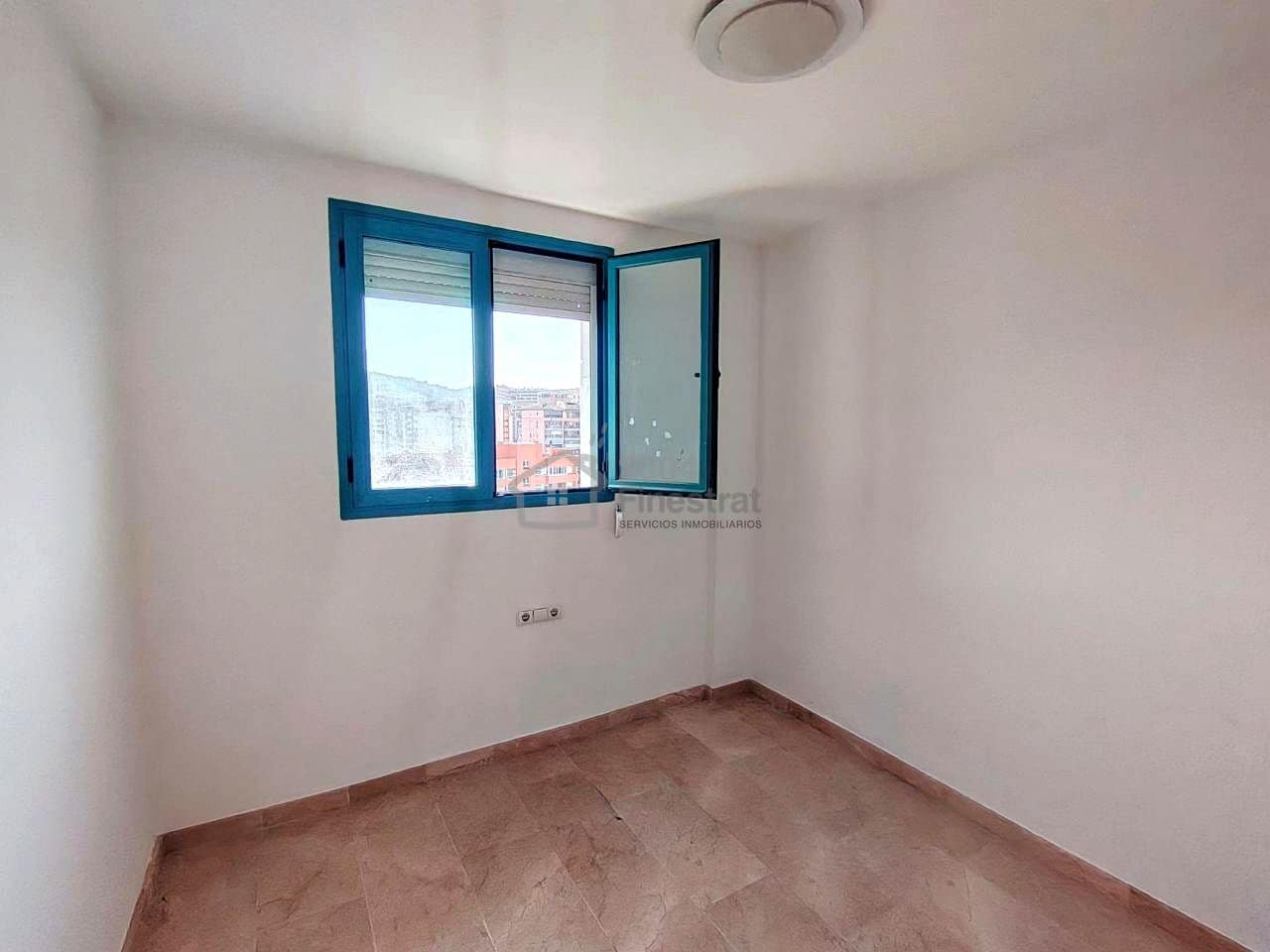 2 bedroom Flat for sale in Benidorm with garage - € 275,000 (Ref: 9626904)