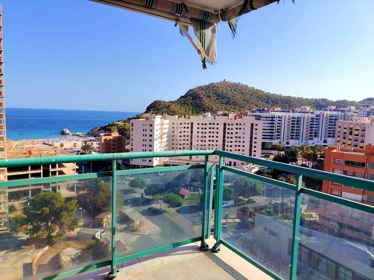 2 bedroom Flat for sale in Benidorm with garage - € 275,000 (Ref: 9626904)