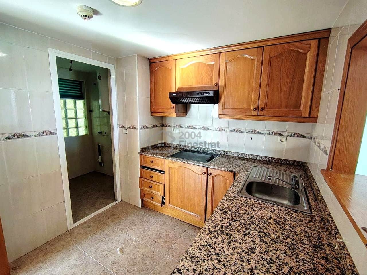 2 bedroom Flat for sale in Benidorm with garage - € 275,000 (Ref: 9626904)