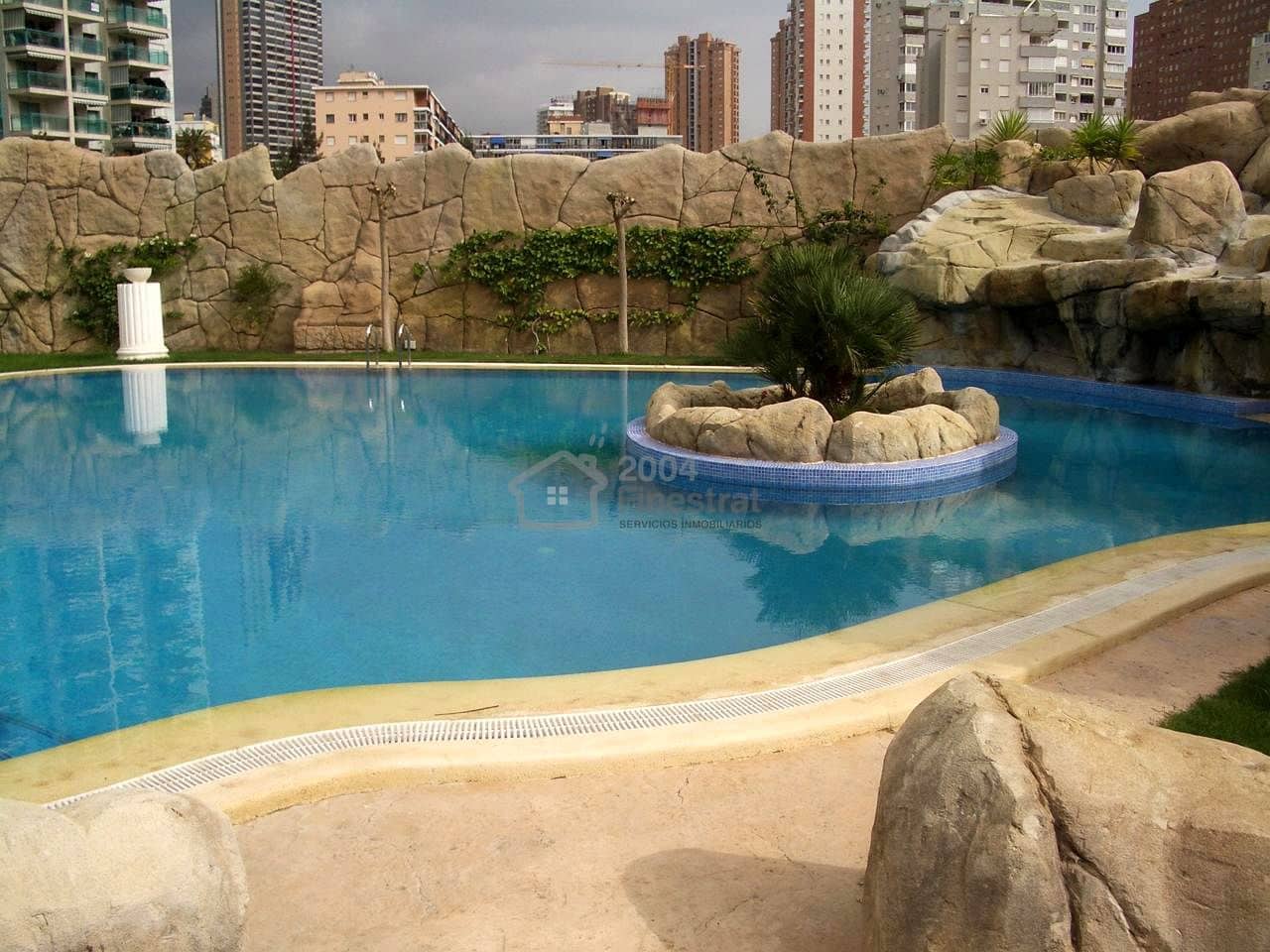 2 bedroom Flat for sale in Benidorm with garage - € 275,000 (Ref: 9626904)