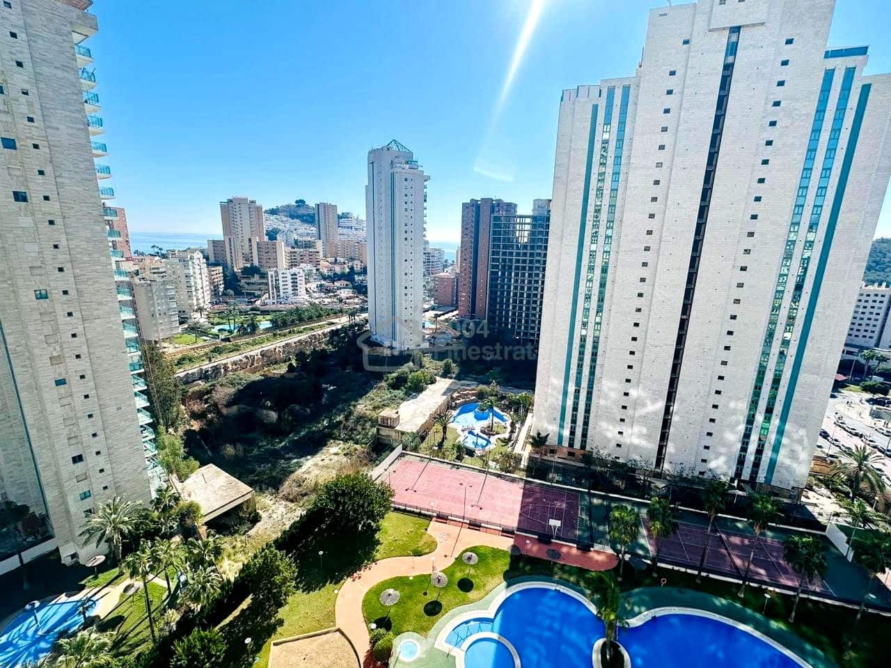 Appartement de 3 chambres à louer à Benidorm avec garage - 1 350 € (Ref: 9632800)