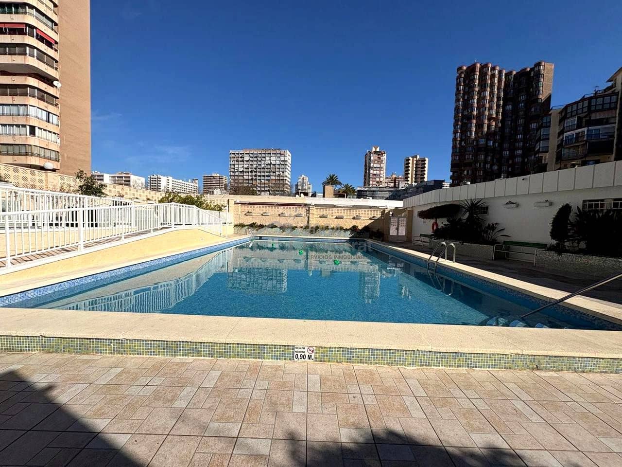 2 slaapkamer Flat te huur in Benidorm met garage - € 1.300 (Ref: 9635138)