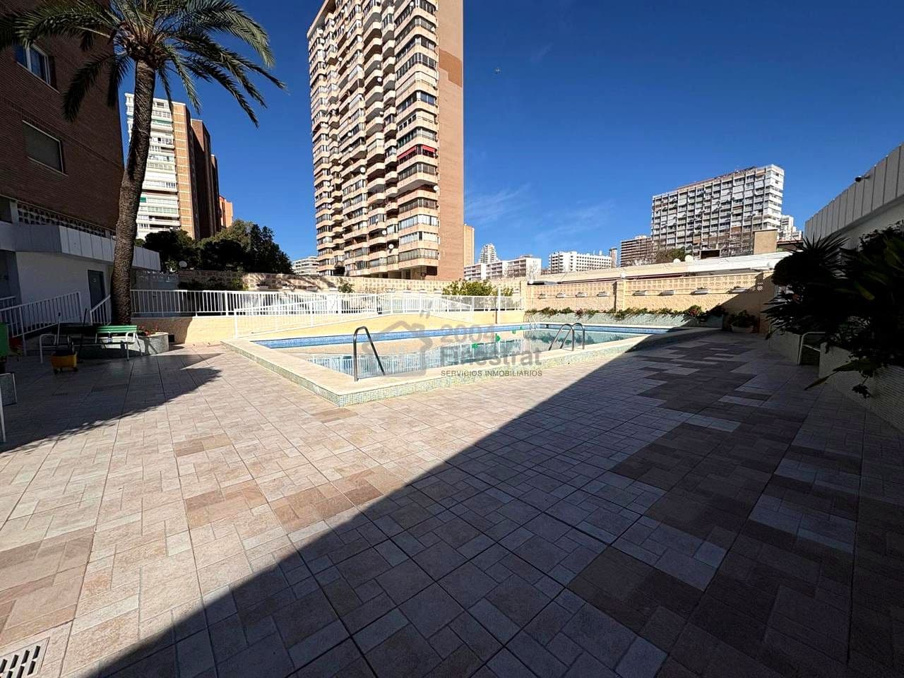 2 slaapkamer Flat te huur in Benidorm met garage - € 1.300 (Ref: 9635138)