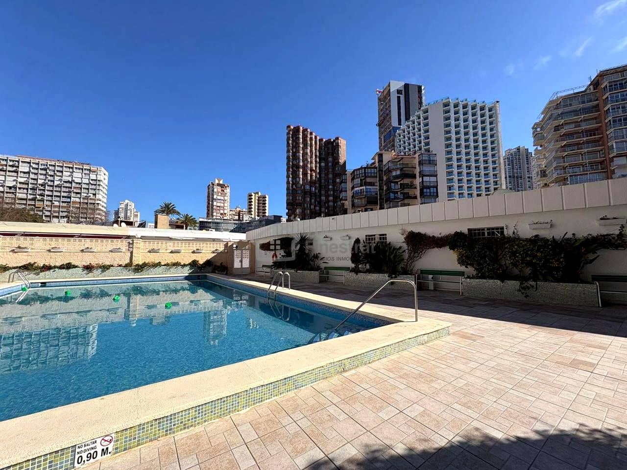 2 slaapkamer Flat te huur in Benidorm met garage - € 1.300 (Ref: 9635138)