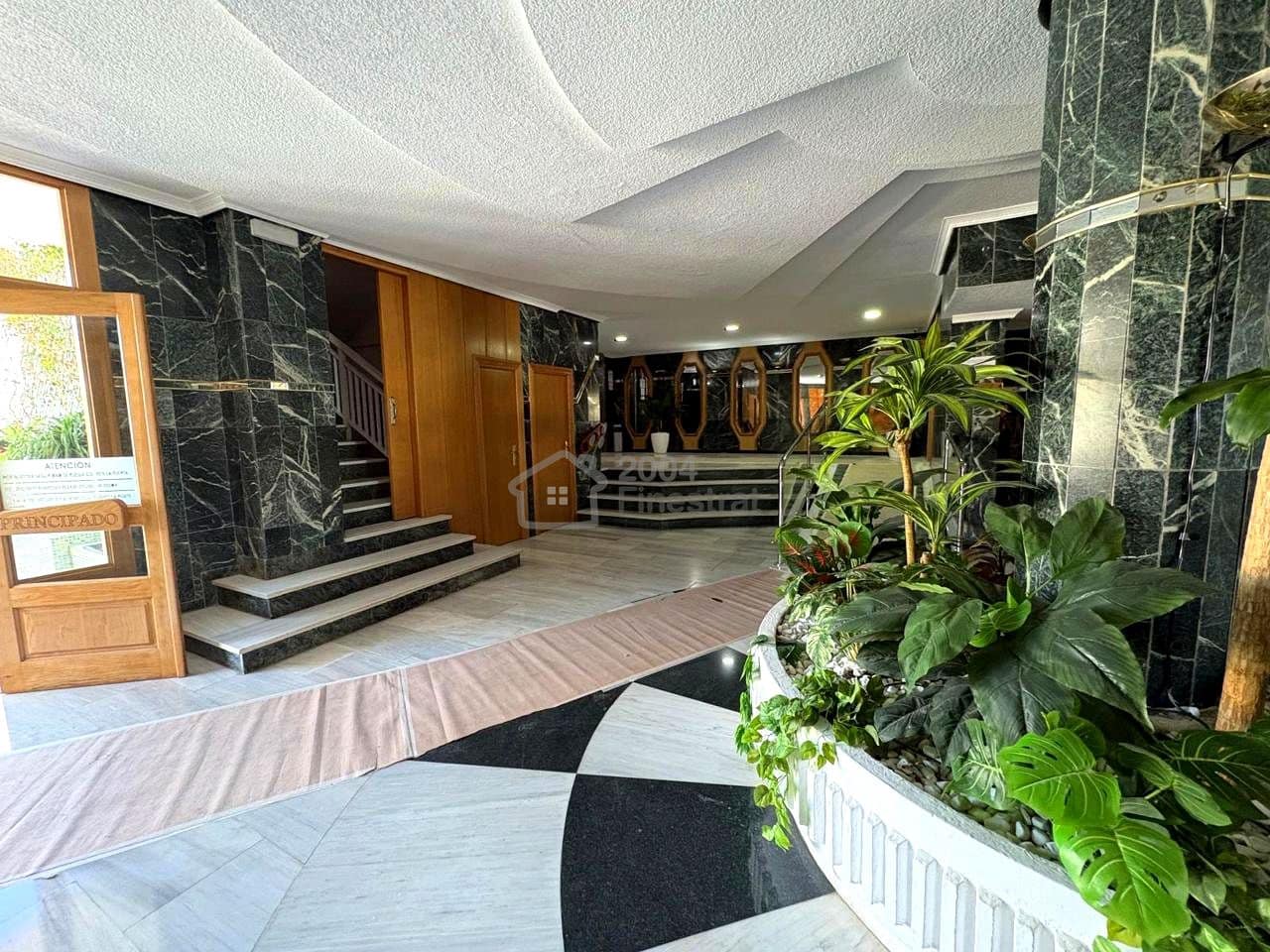 2 slaapkamer Flat te huur in Benidorm met garage - € 1.300 (Ref: 9635138)