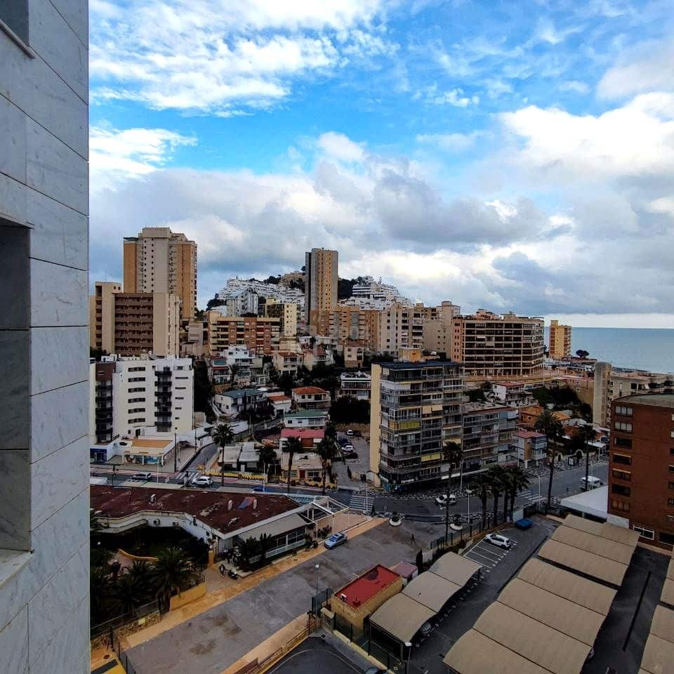 Piso de 2 habitaciones en La Villajoyosa / Vila Joiosa en venta con piscina - 248.000 € (Ref: 9672723)