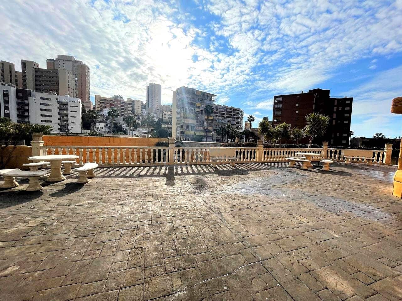 Piso de 2 habitaciones en La Villajoyosa / Vila Joiosa en venta con piscina - 248.000 € (Ref: 9672723)