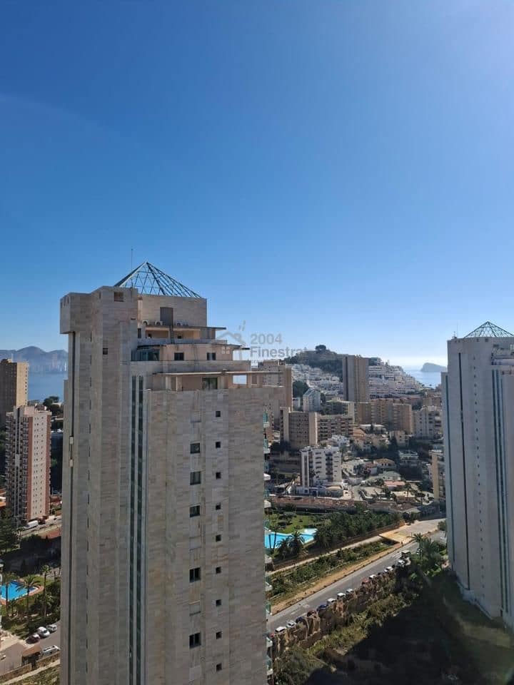 3 sovrum Lägenhet till salu i Benidorm med pool garage - 306 000 € (Ref: 9720592)