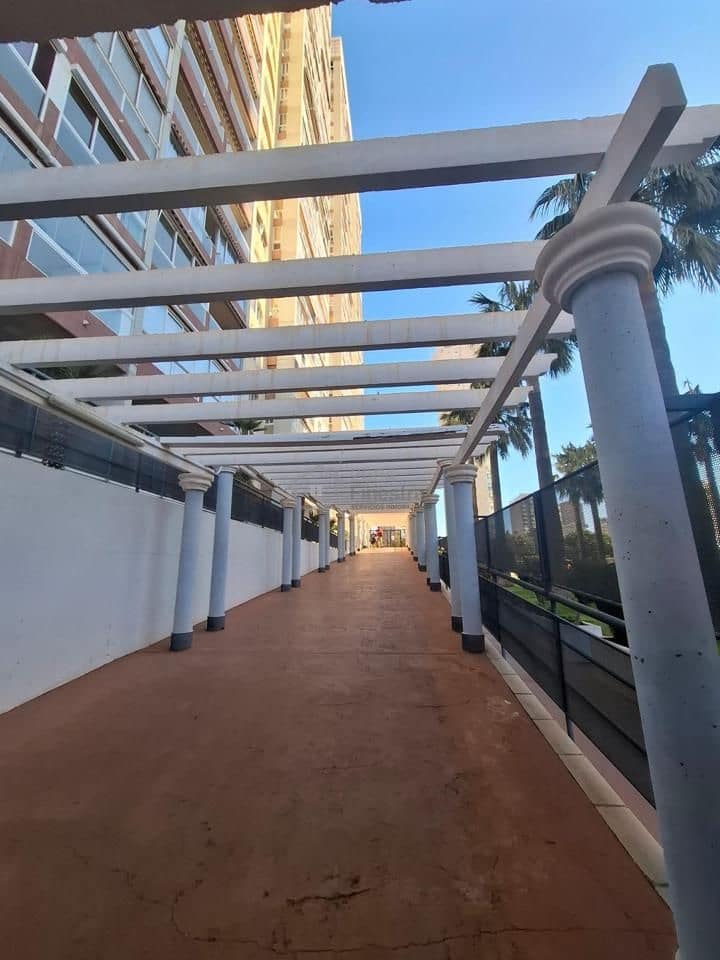 3 sovrum Lägenhet till salu i Benidorm med pool garage - 306 000 € (Ref: 9720592)