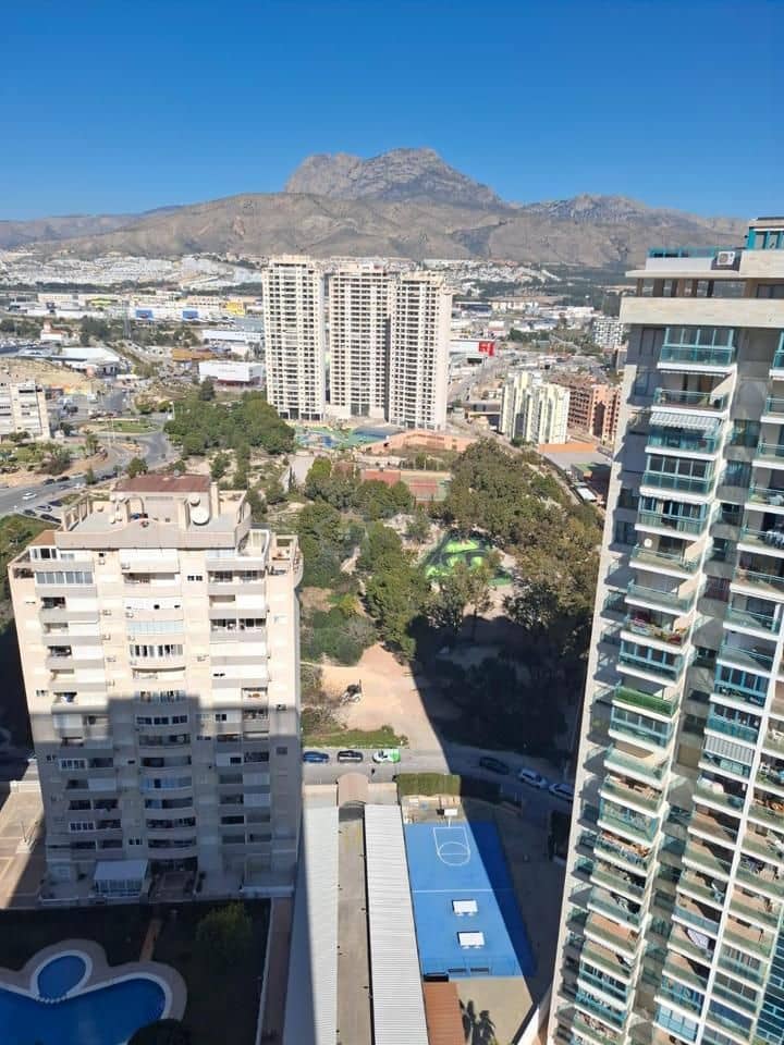 3 sovrum Lägenhet till salu i Benidorm med pool garage - 306 000 € (Ref: 9720592)