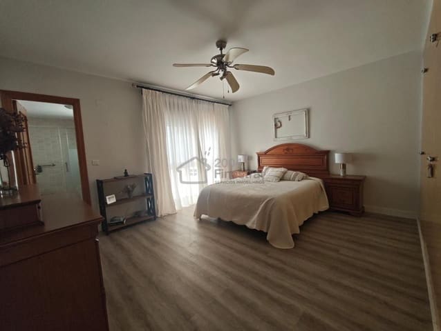 4 soverom Villa til salgs i La Nucia Pueblo  , La Nucia med garasje - € 280 000 (Ref: 9733929)