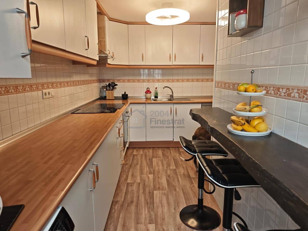 4 bedroom Villa for sale in La Nucia with garage - € 280,000 (Ref: 9733929)