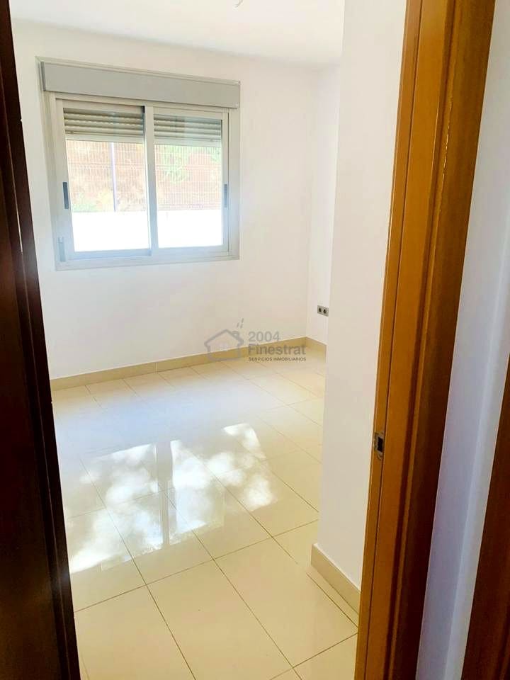 2 sovrum Lägenhet till salu i Benidorm - 210 000 € (Ref: 9780436)