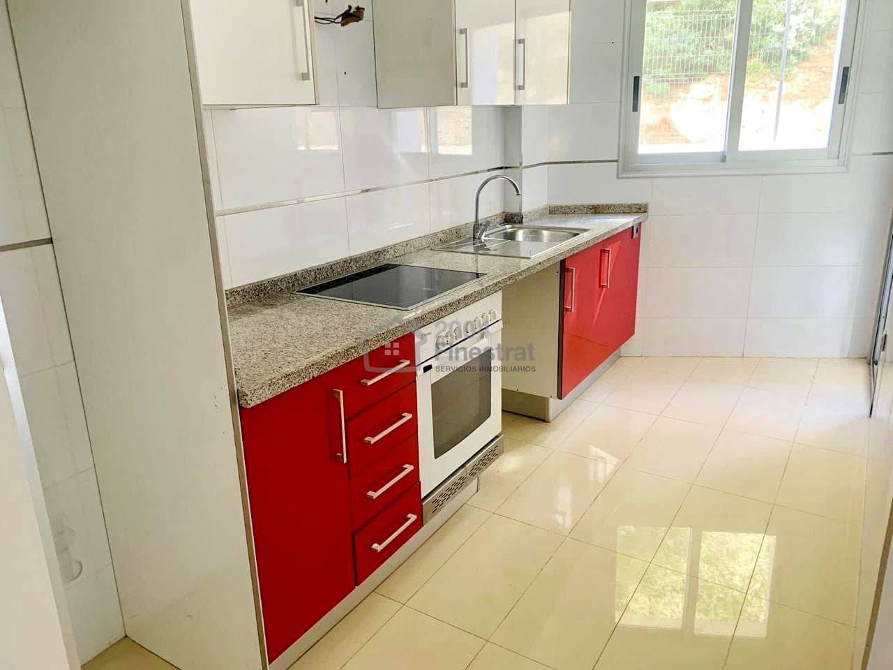 2 slaapkamer Flat te koop in Benidorm - € 235.000 (Ref: 9780437)