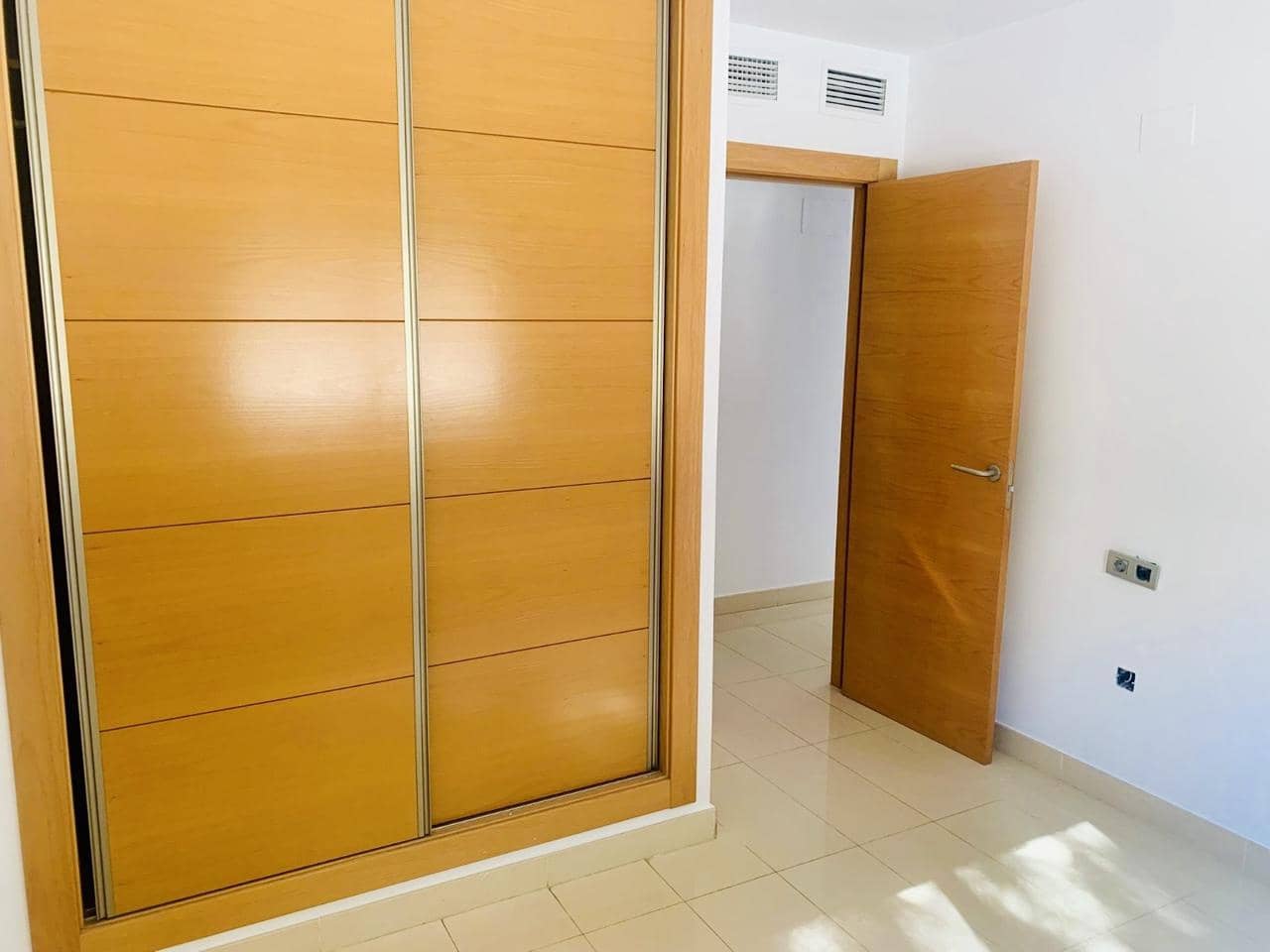2 sovrum Lägenhet till salu i Benidorm - 215 000 € (Ref: 9780438)