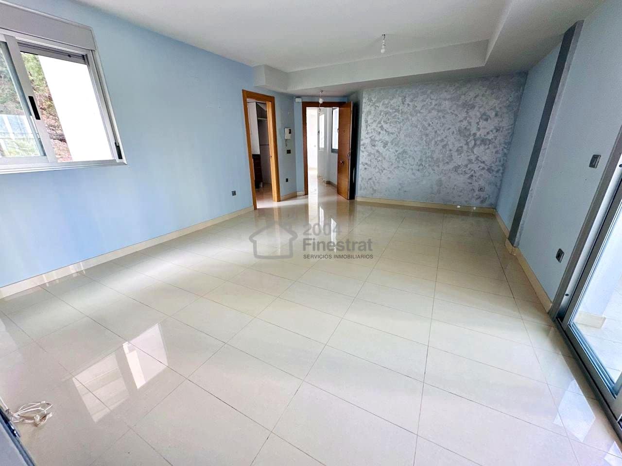 2 bedroom Flat for sale in Benidorm - € 215,000 (Ref: 9780438)