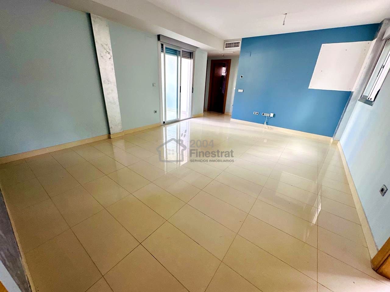 2 bedroom Flat for sale in Benidorm - € 215,000 (Ref: 9780438)