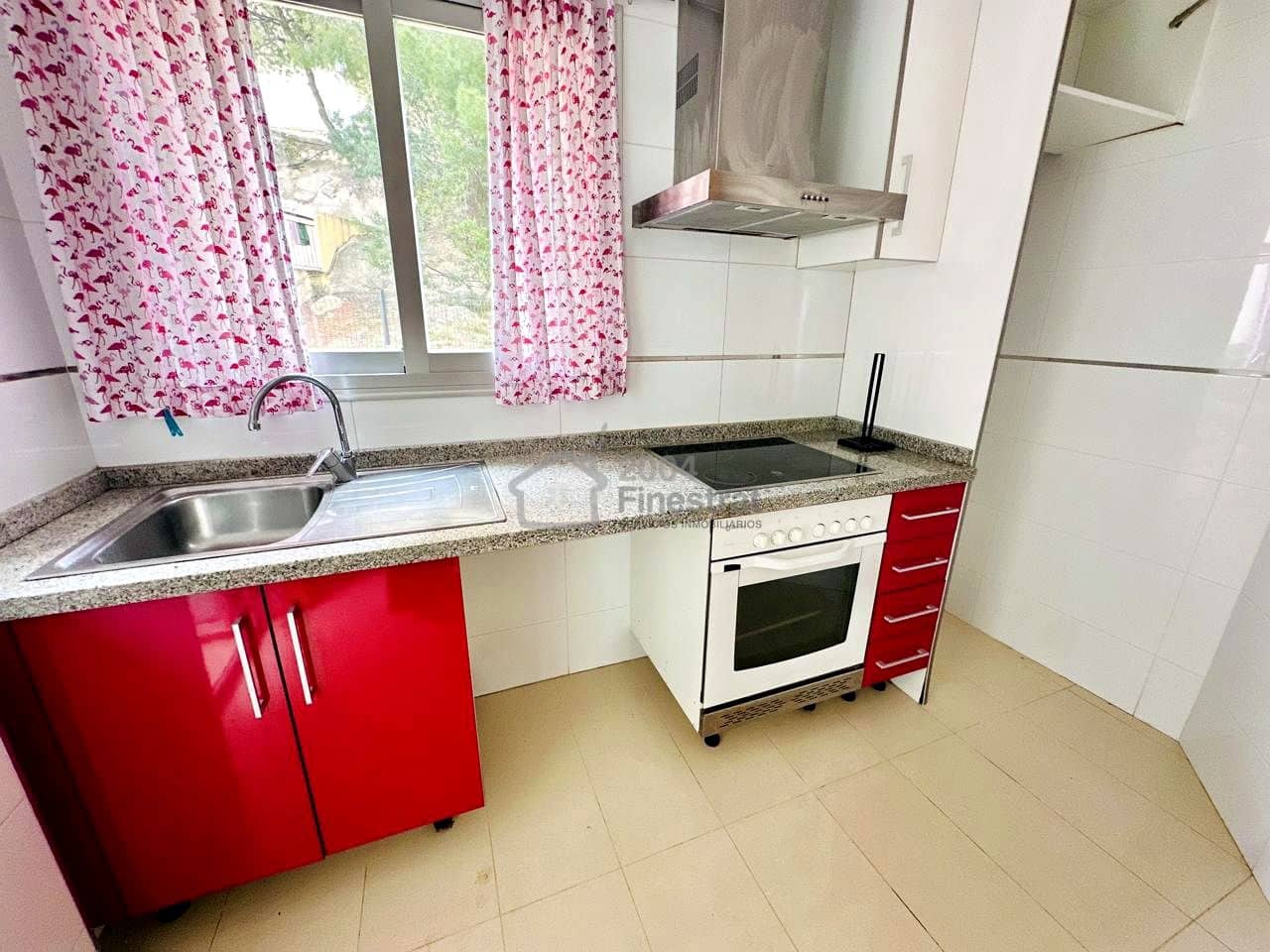 2 bedroom Flat for sale in Benidorm - € 215,000 (Ref: 9780438)