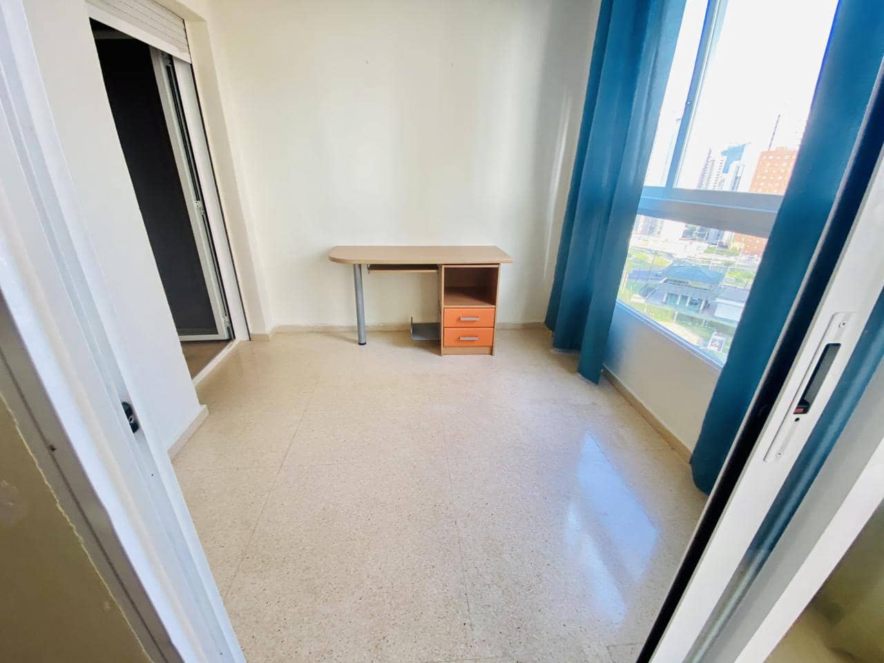 3 sypialnia Mieszkanie do wynajęcia w Benidorm z basenem garażem - 1 375 € (Ref: 9830299)