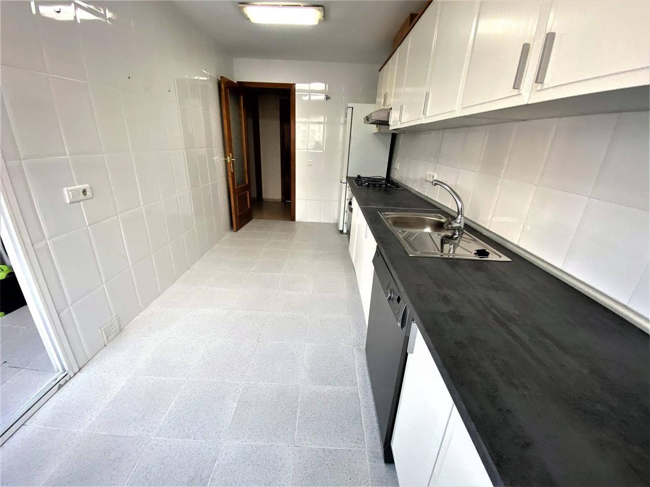 3 sypialnia Mieszkanie do wynajęcia w Benidorm z basenem garażem - 1 375 € (Ref: 9830299)