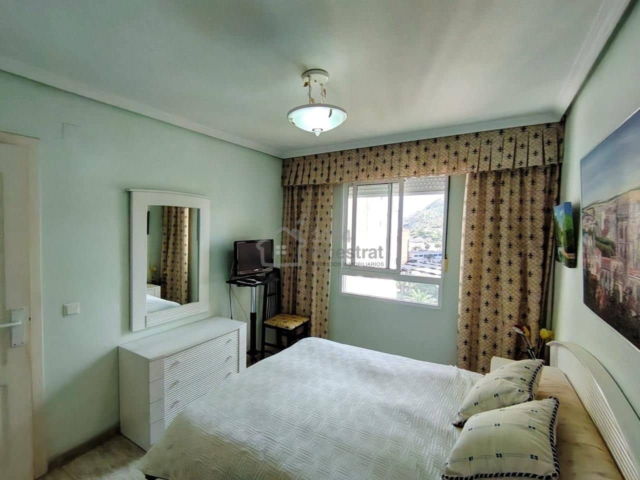 2 bedroom Flat for sale in Benidorm with pool garage - € 268,000 (Ref: 9879891)