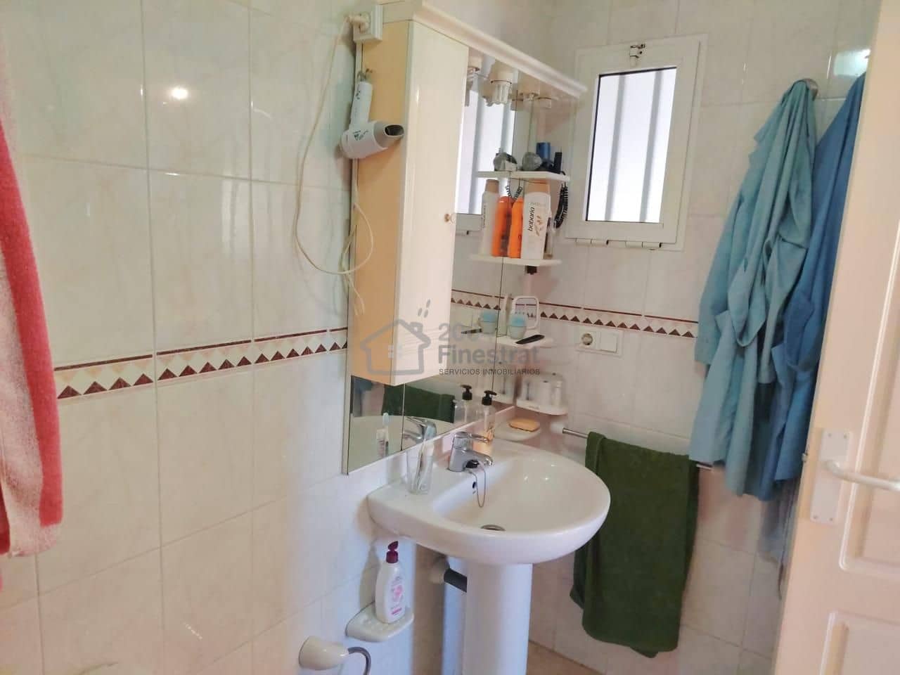 2 bedroom Flat for sale in Benidorm with pool garage - € 268,000 (Ref: 9879891)