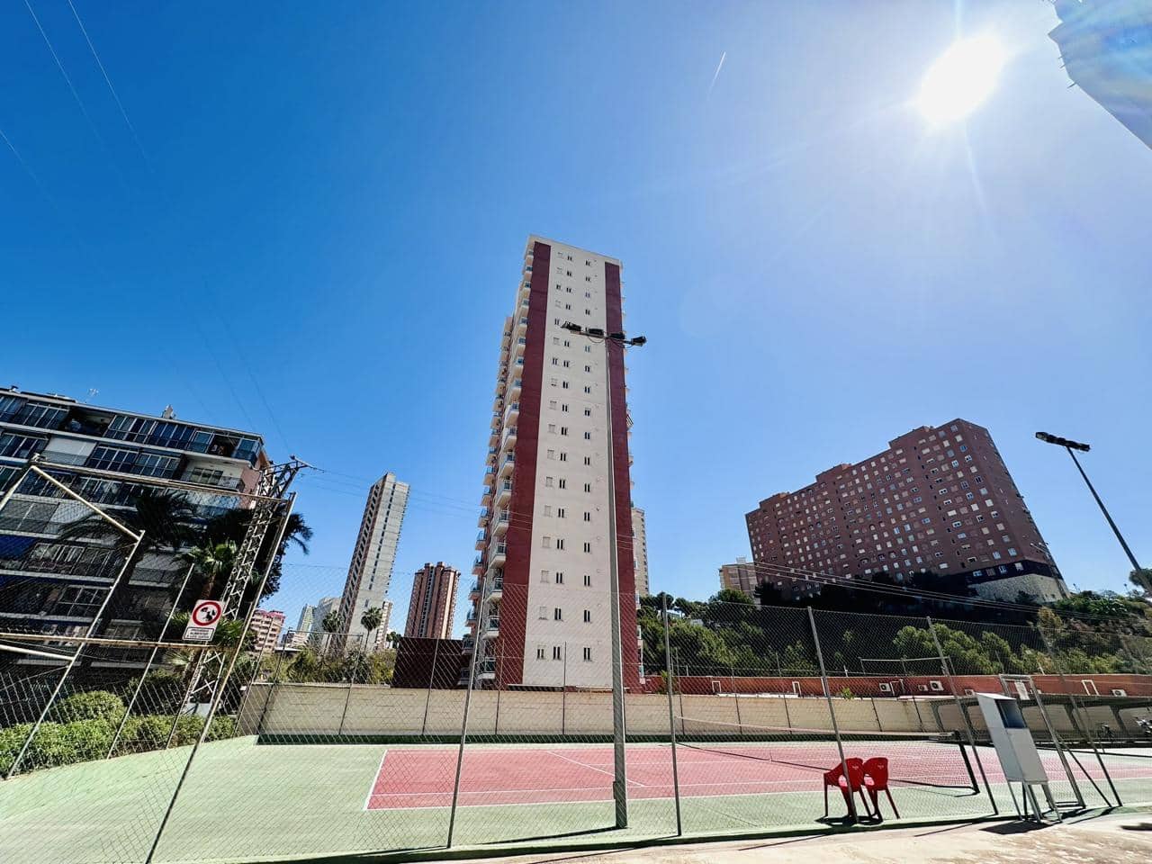 2 bedroom Flat for sale in Benidorm with pool garage - € 268,000 (Ref: 9879891)