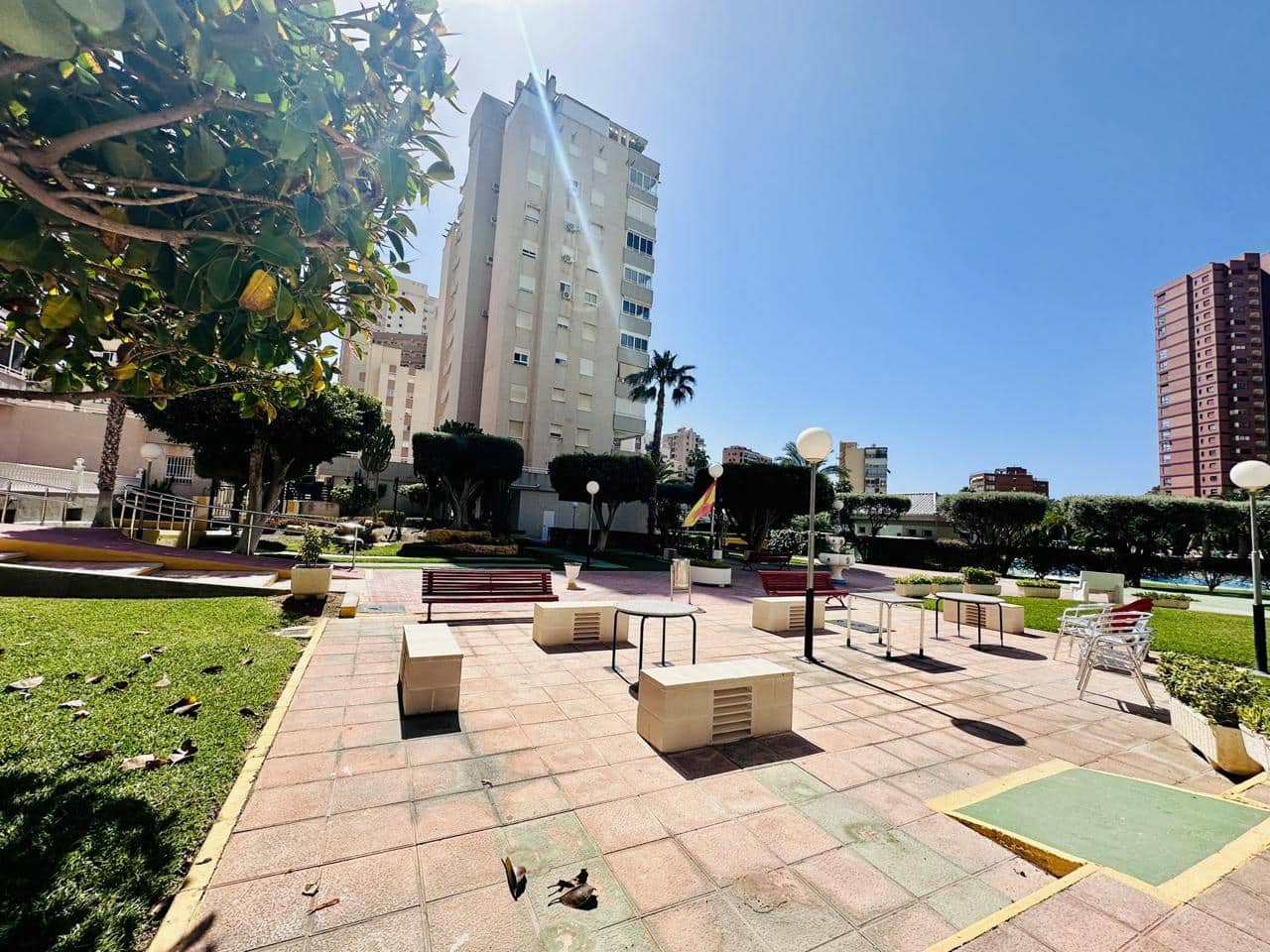 2 bedroom Flat for sale in Benidorm with pool garage - € 268,000 (Ref: 9879891)
