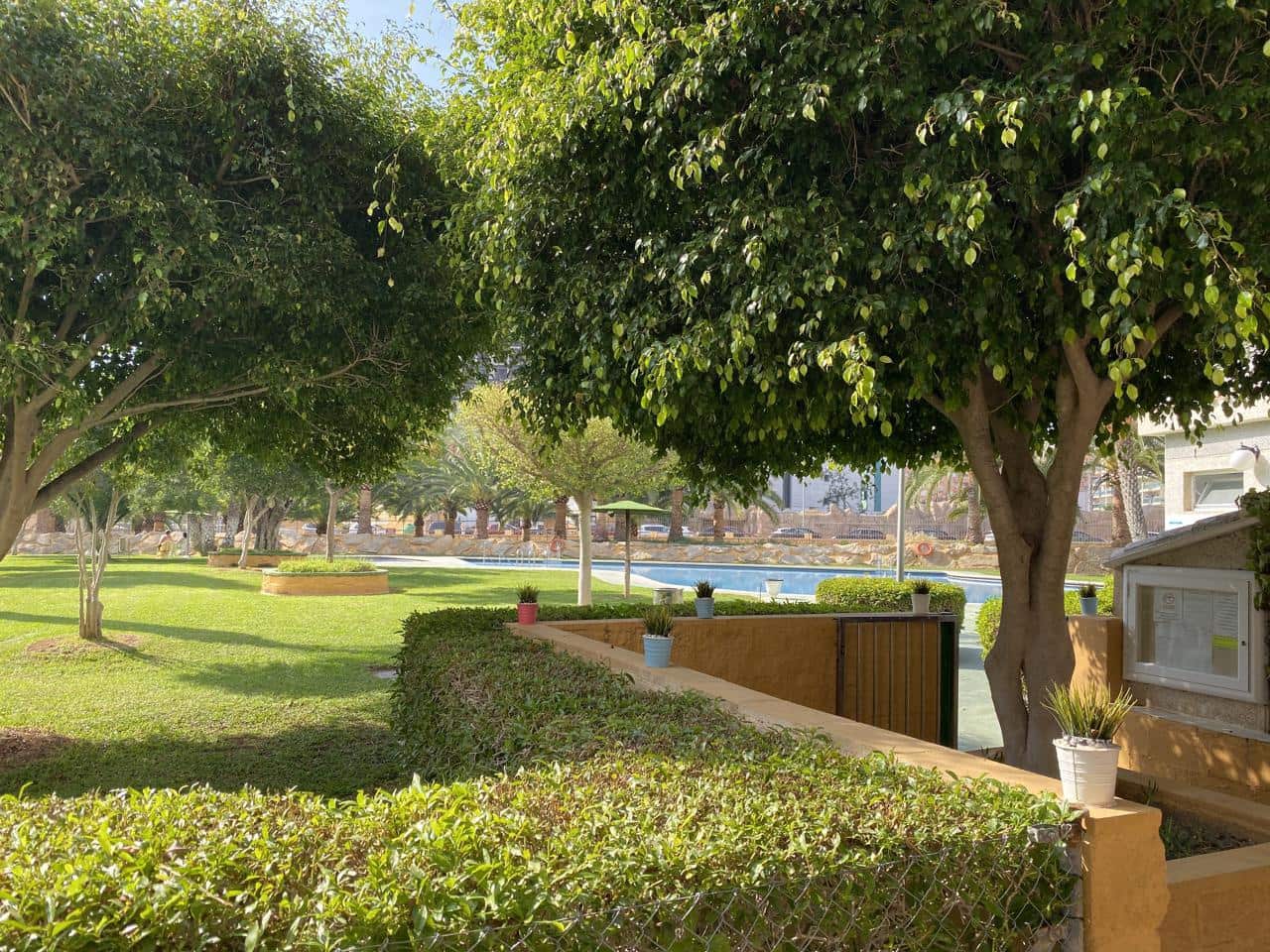 2 bedroom Flat for sale in Benidorm with pool garage - € 268,000 (Ref: 9879891)