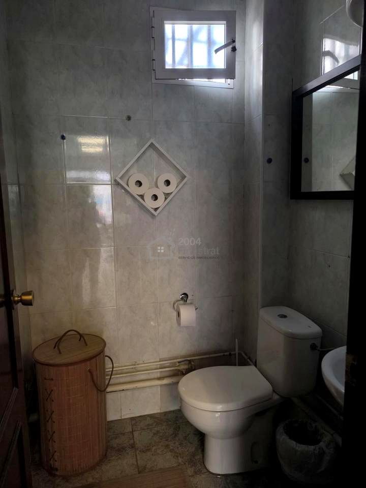 1 bedroom Business for rent in Benidorm - € 1,000 (Ref: 9921409)