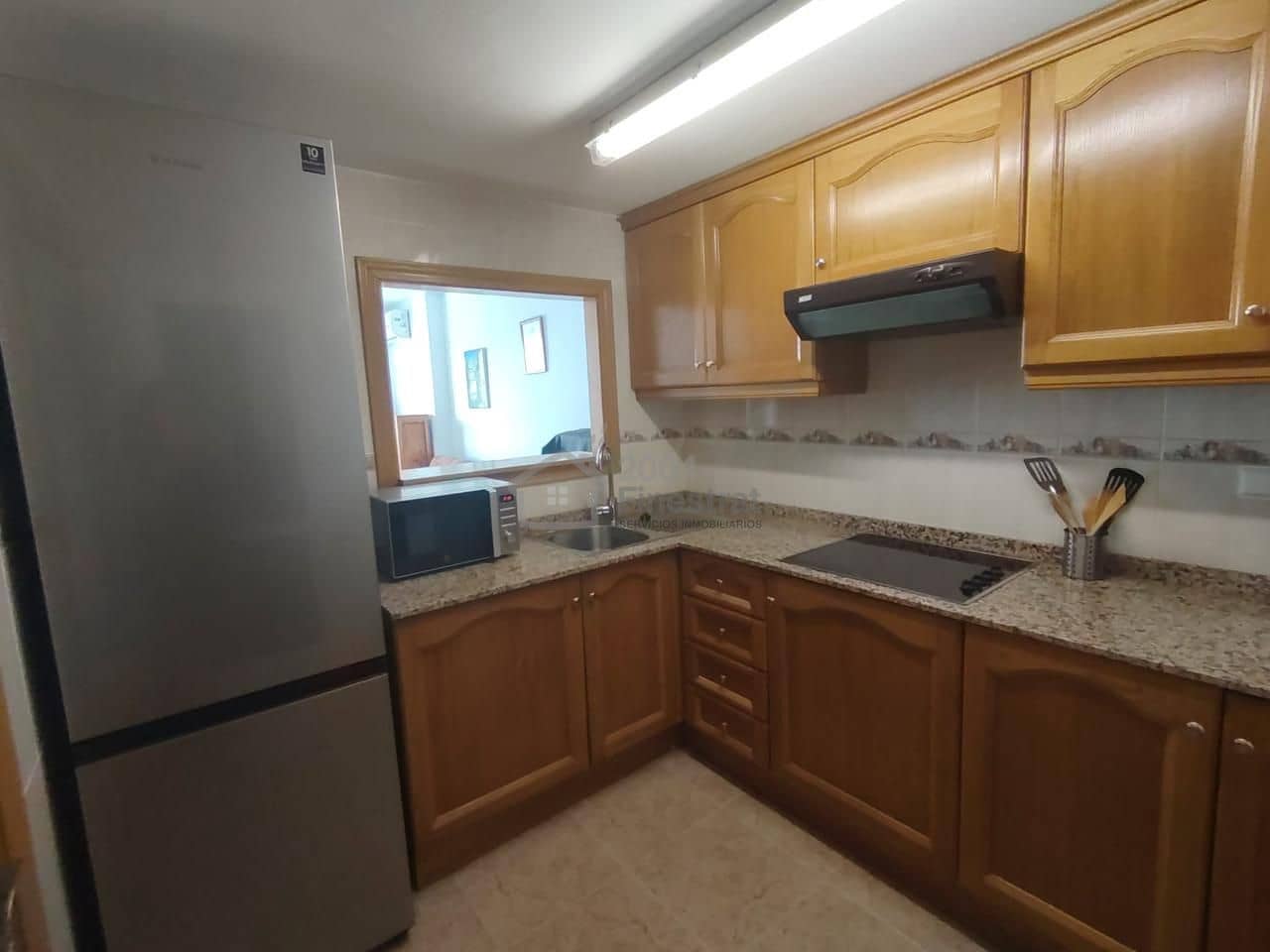 1 slaapkamer Flat te huur in Benidorm met zwembad garage - € 950 (Ref: 9961634)