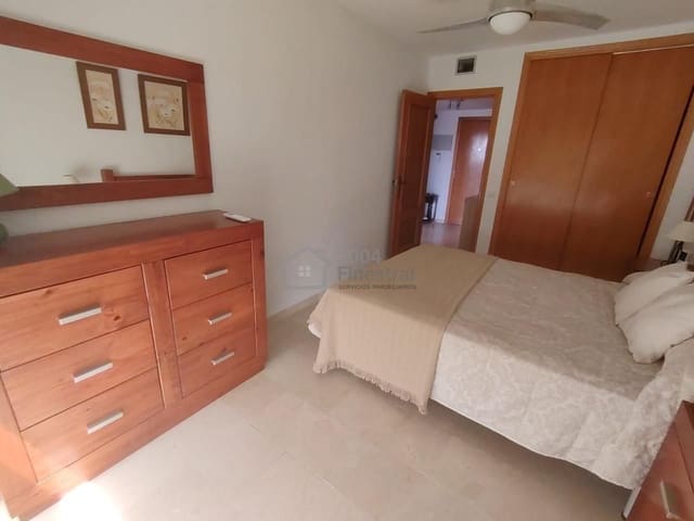 1 slaapkamer Flat te huur in Benidorm met zwembad garage - € 950 (Ref: 9961634)