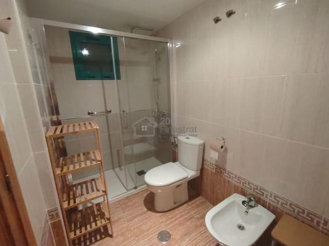 1 slaapkamer Flat te huur in Benidorm met zwembad garage - € 950 (Ref: 9961634)