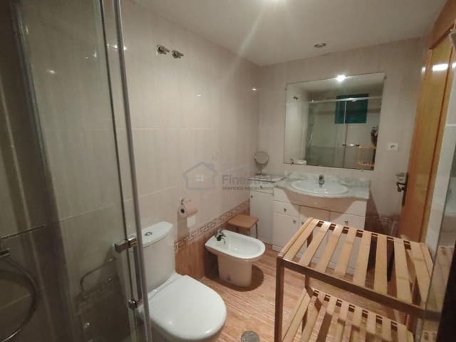 1 slaapkamer Flat te huur in Benidorm met zwembad garage - € 950 (Ref: 9961634)