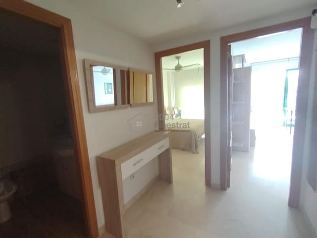 1 slaapkamer Flat te huur in Benidorm met zwembad garage - € 950 (Ref: 9961634)
