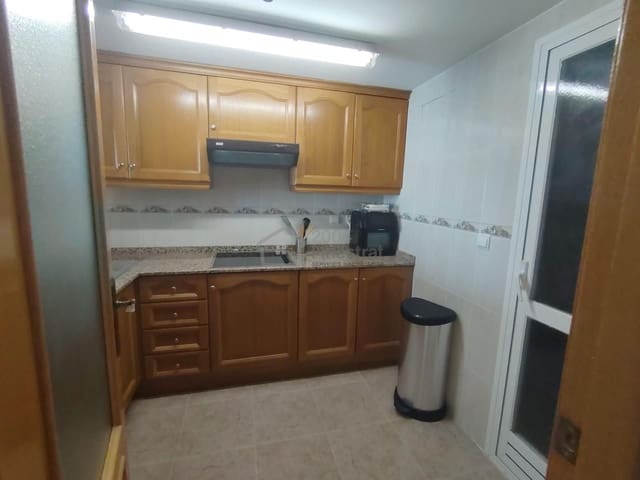 1 slaapkamer Flat te huur in Benidorm met zwembad garage - € 950 (Ref: 9961634)