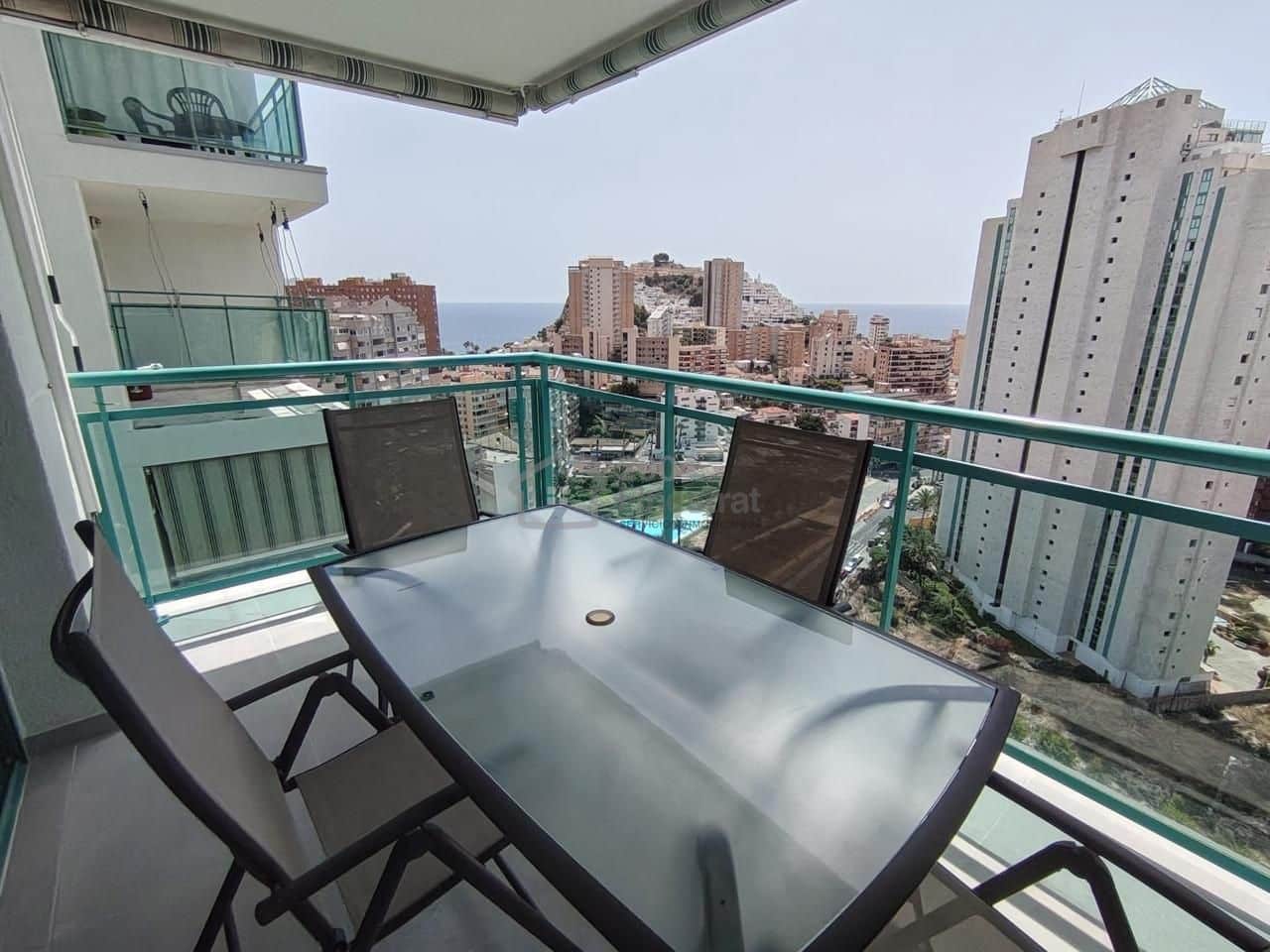 1 slaapkamer Flat te huur in Benidorm met zwembad garage - € 950 (Ref: 9961634)