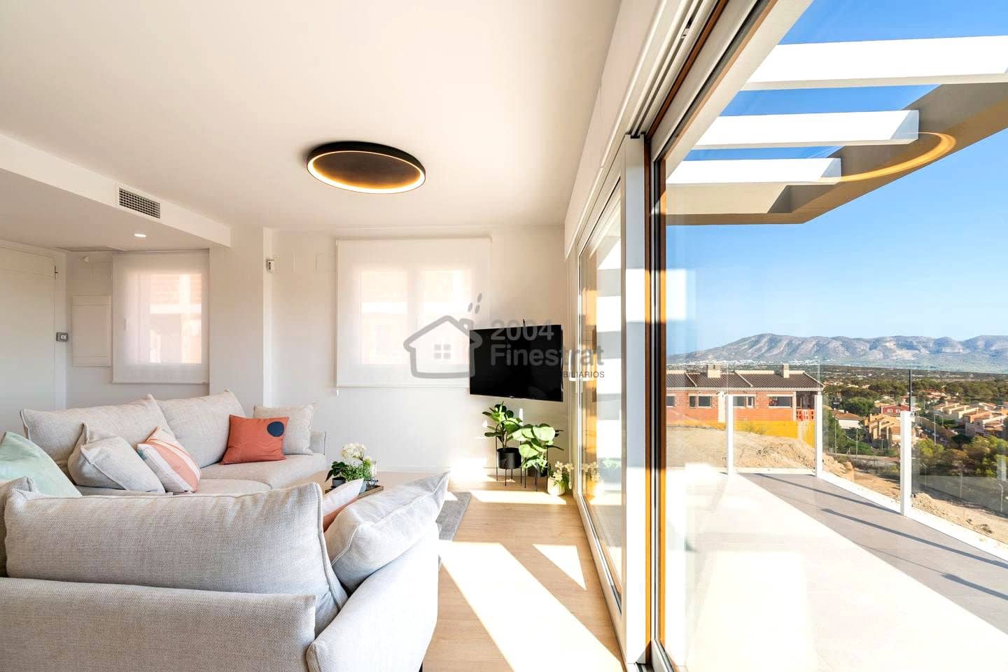 3 bedroom Villa for sale in La Nucia with pool garage - € 465,000 (Ref: 9981648)