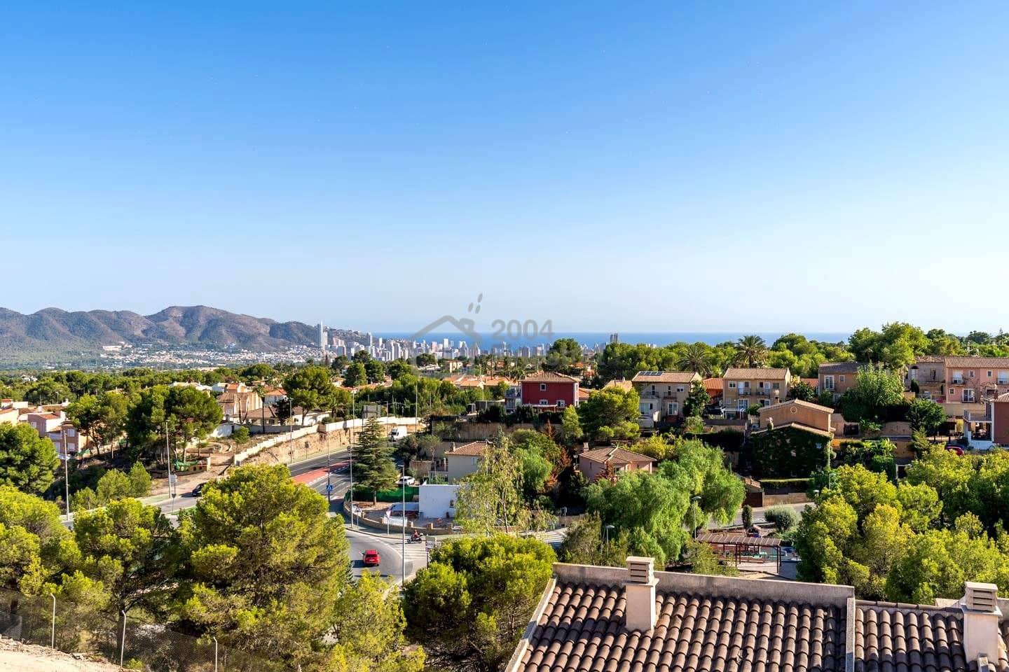 3 bedroom Villa for sale in La Nucia with pool garage - € 465,000 (Ref: 9981648)