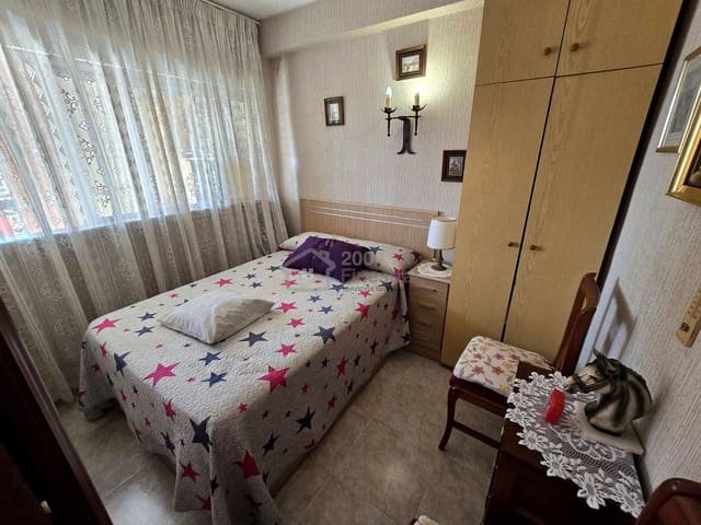 2 slaapkamer Flat te koop in Juzgados - Plaza de Toros, Benidorm - € 203.000 (Ref: 9985687)