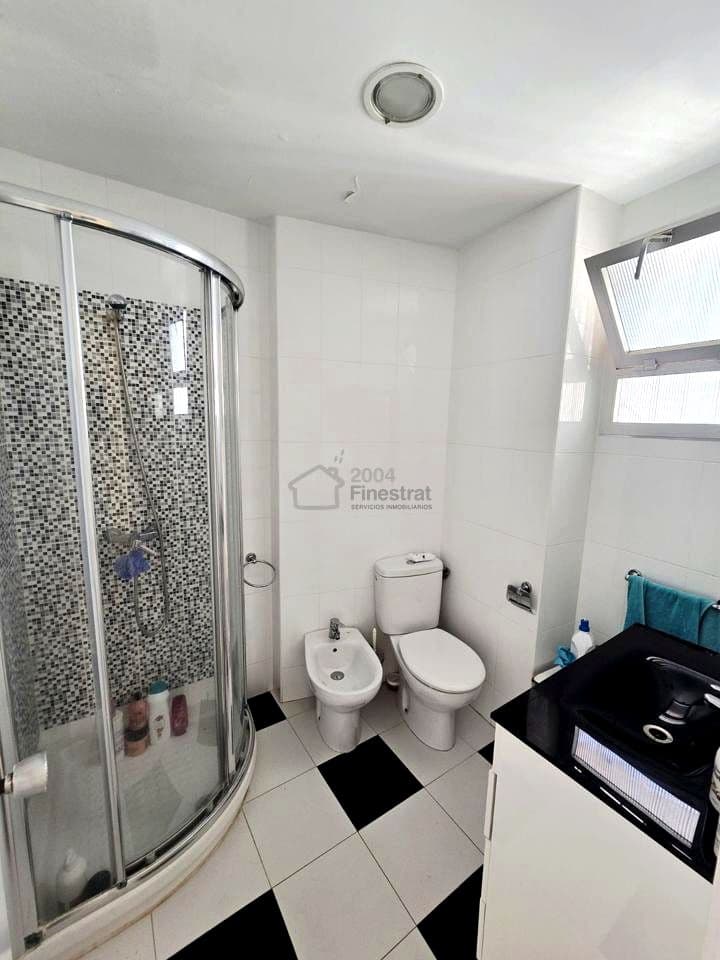 1 bedroom Flat for sale in Benidorm with pool garage - € 190,000 (Ref: 9985688)