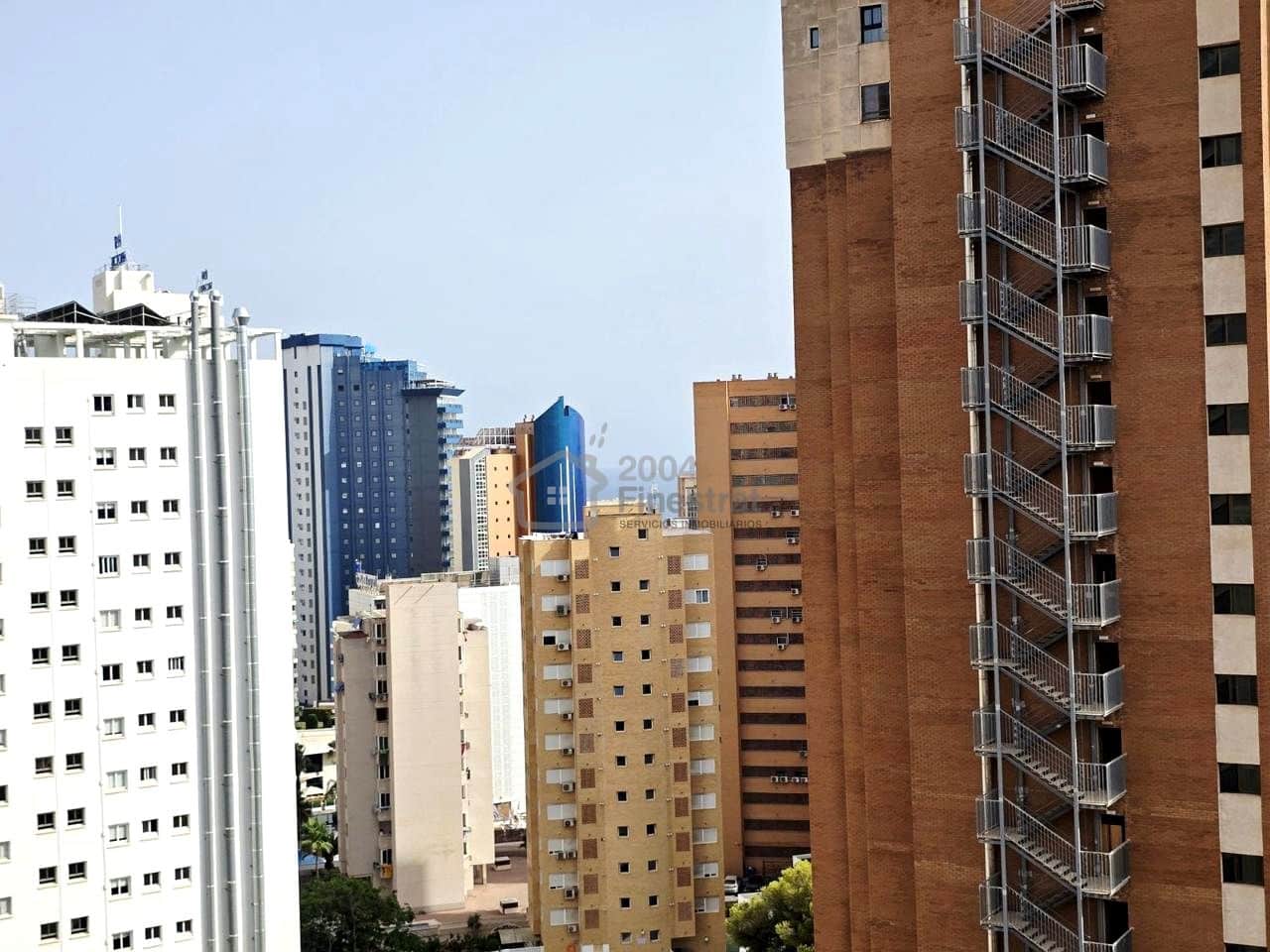 1 bedroom Flat for sale in Benidorm with pool garage - € 190,000 (Ref: 9985688)