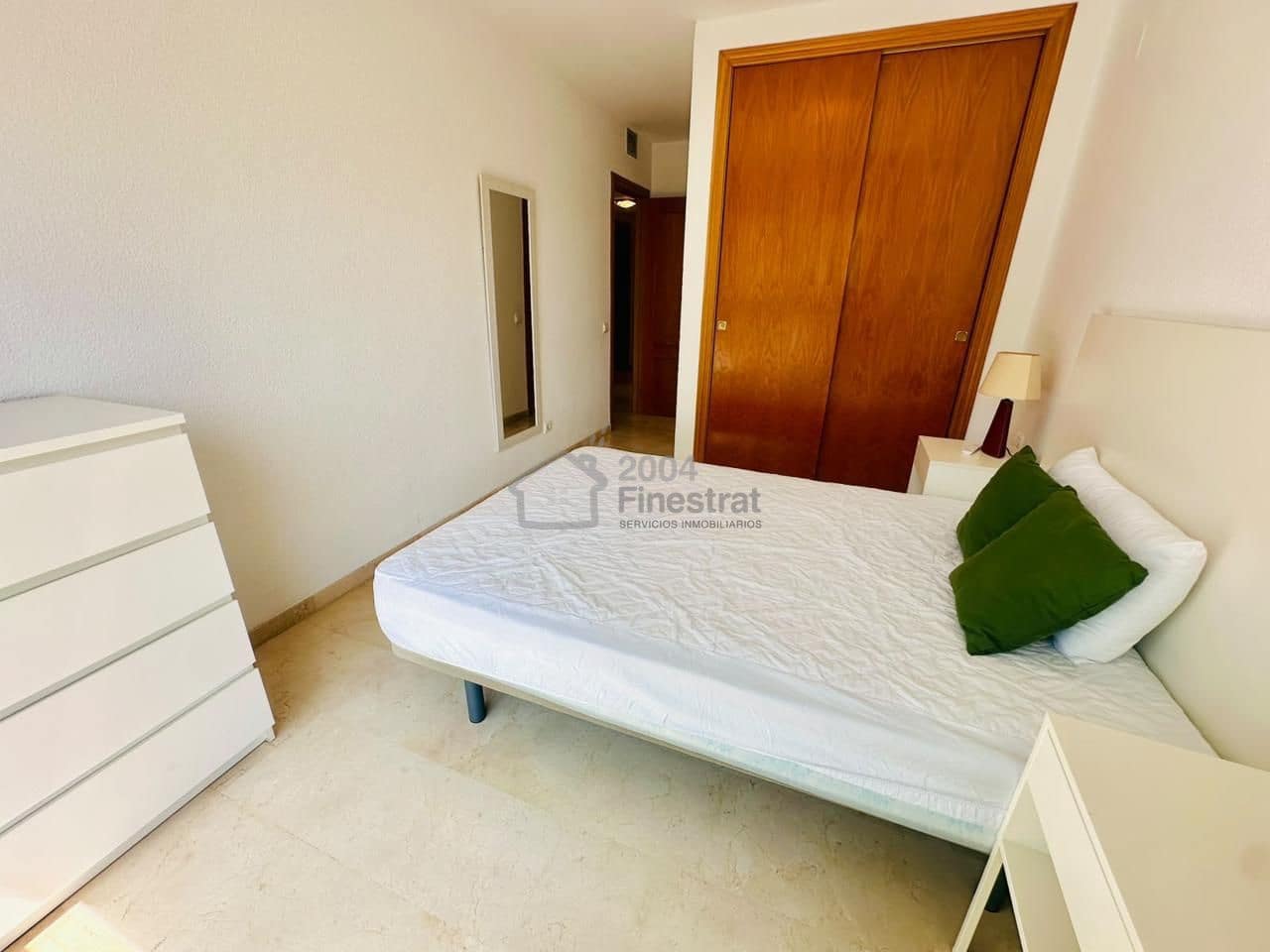 2 slaapkamer Flat te huur in La Villajoyosa / Vila Joiosa met zwembad garage - € 1.250 (Ref: 9985897)